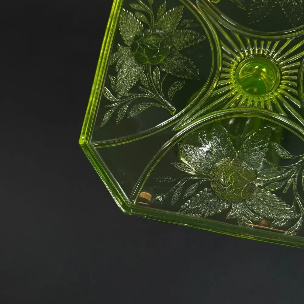 Vintage large vaseline Uranium Glass green Cake Stand flowers Pattern h6